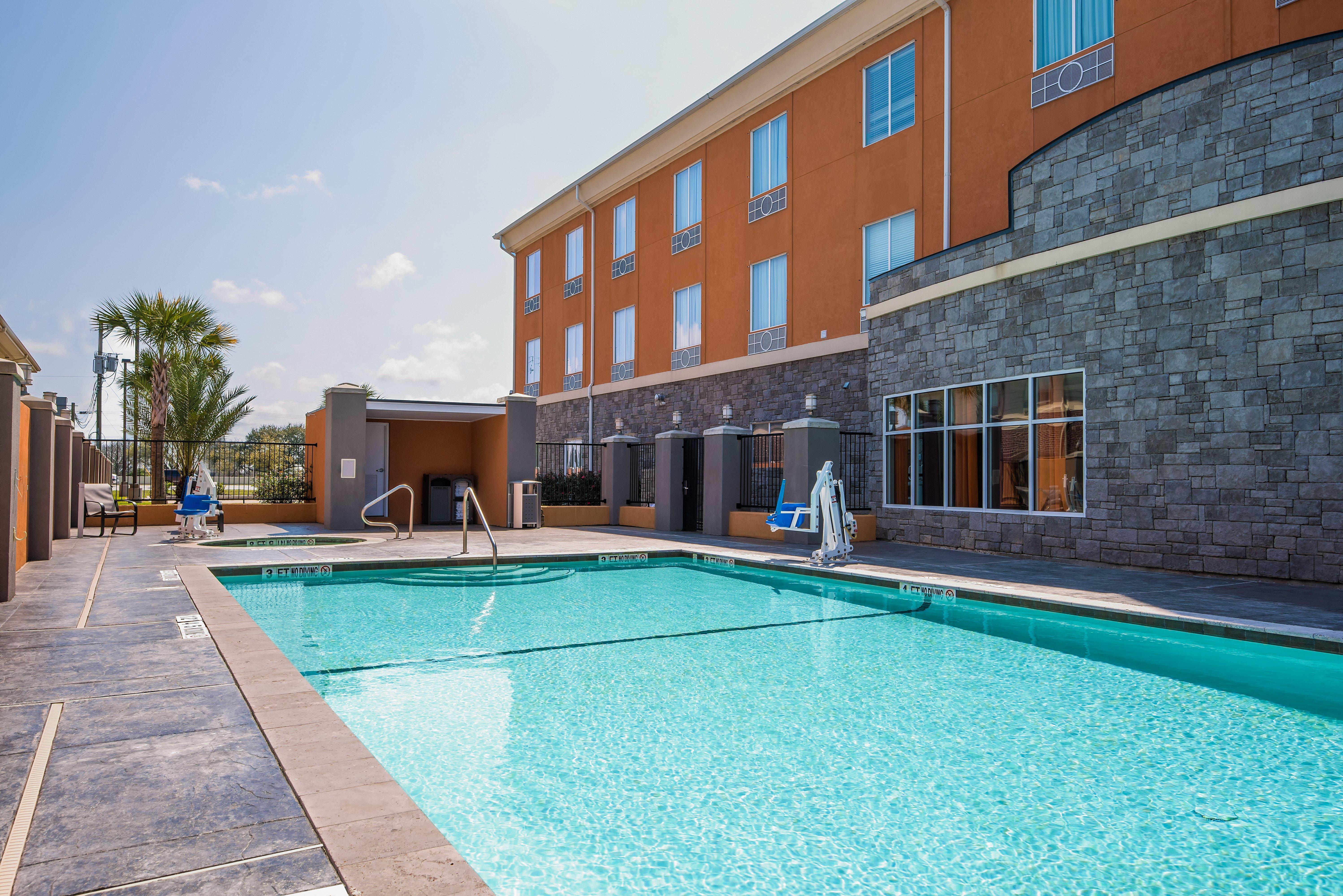 Holiday Inn Express Hotel & Suites Clute-Lake Jackson By Ihg Buitenkant foto