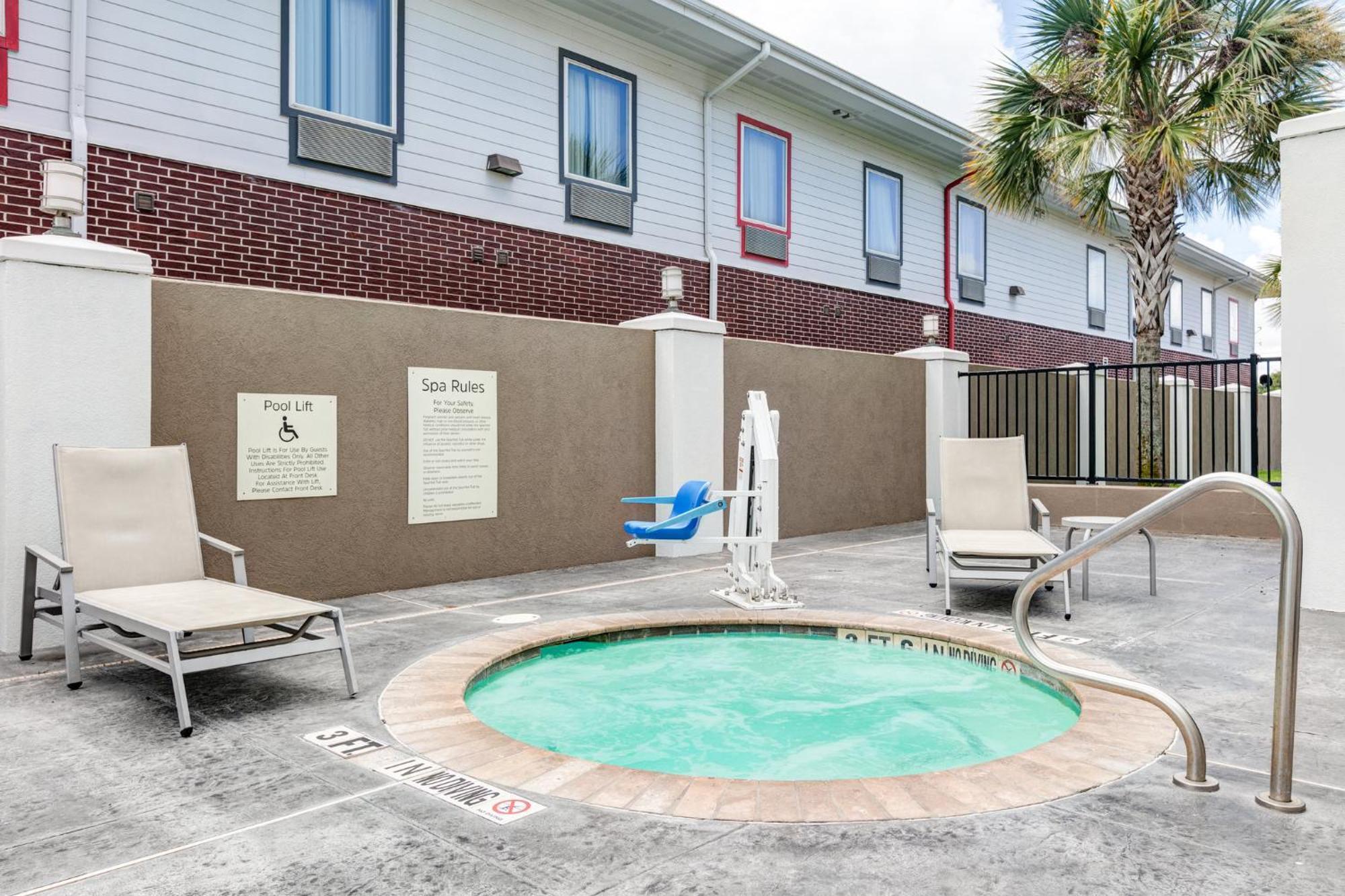 Holiday Inn Express Hotel & Suites Clute-Lake Jackson By Ihg Buitenkant foto