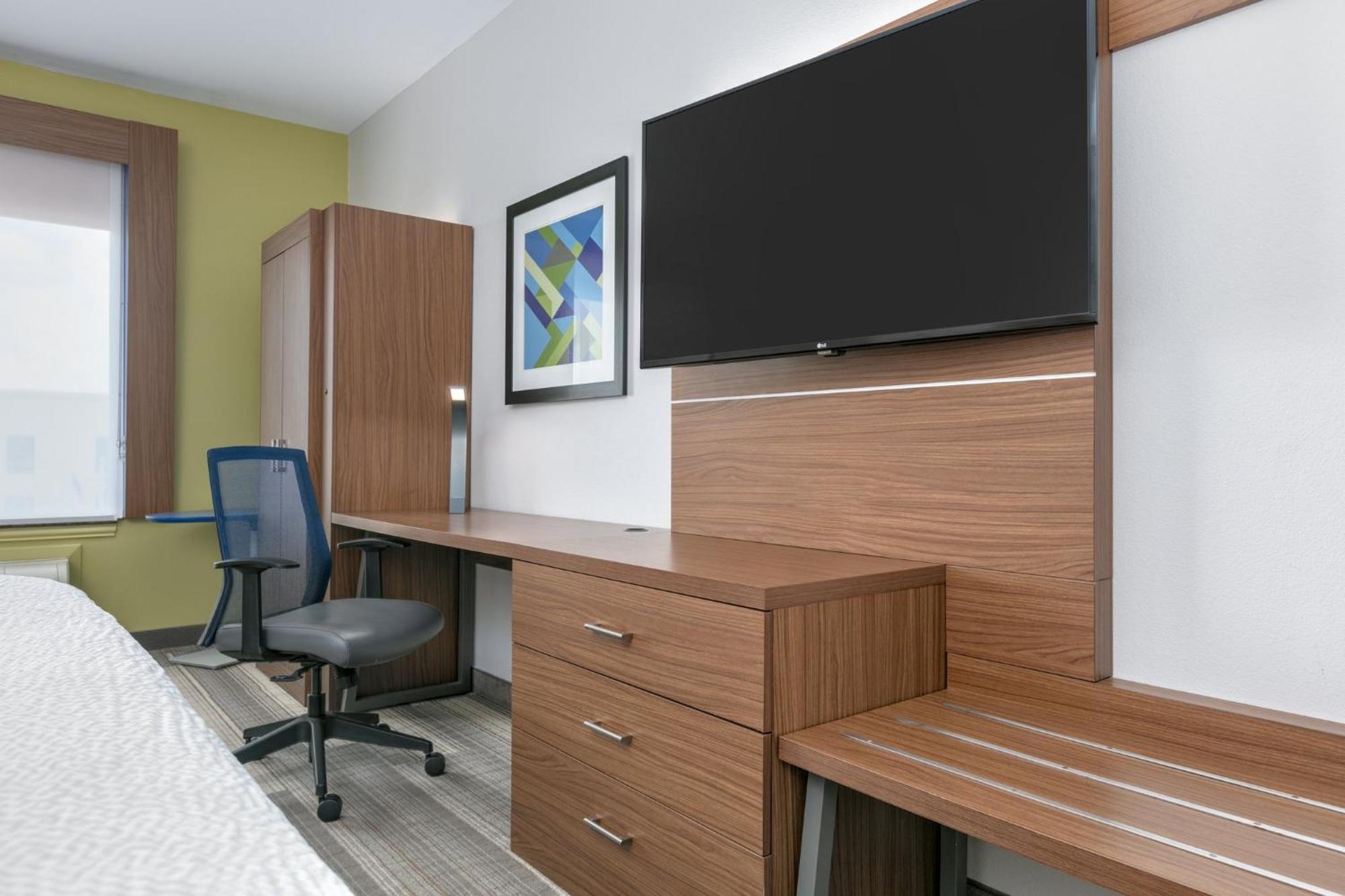 Holiday Inn Express Hotel & Suites Clute-Lake Jackson By Ihg Buitenkant foto
