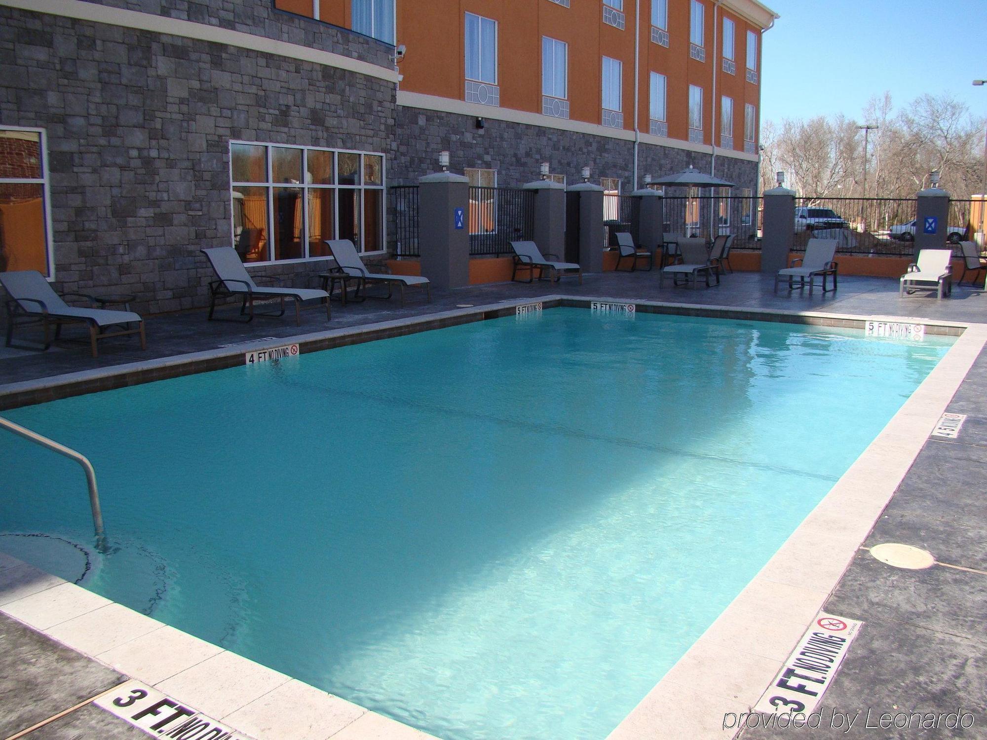 Holiday Inn Express Hotel & Suites Clute-Lake Jackson By Ihg Buitenkant foto