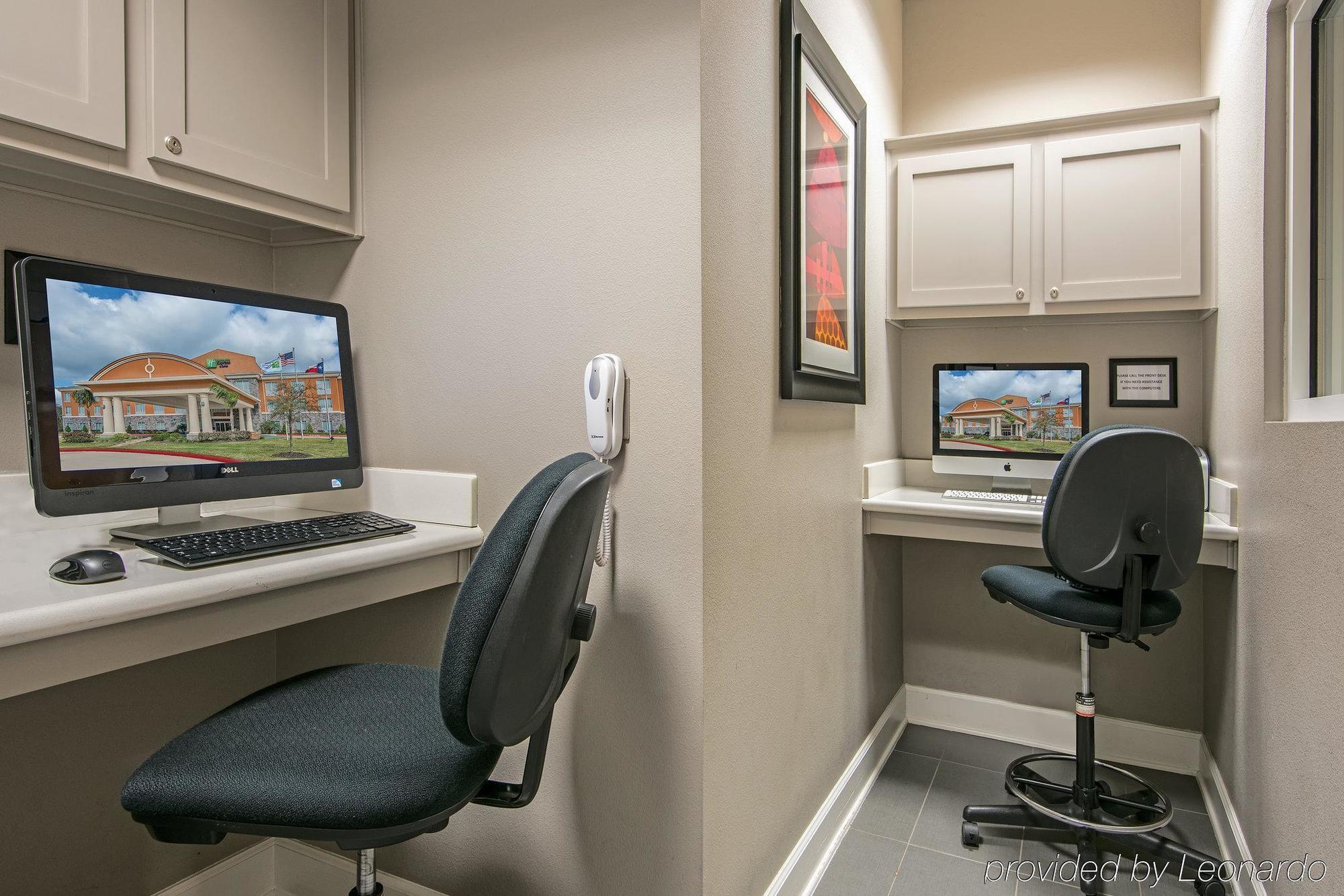Holiday Inn Express Hotel & Suites Clute-Lake Jackson By Ihg Buitenkant foto